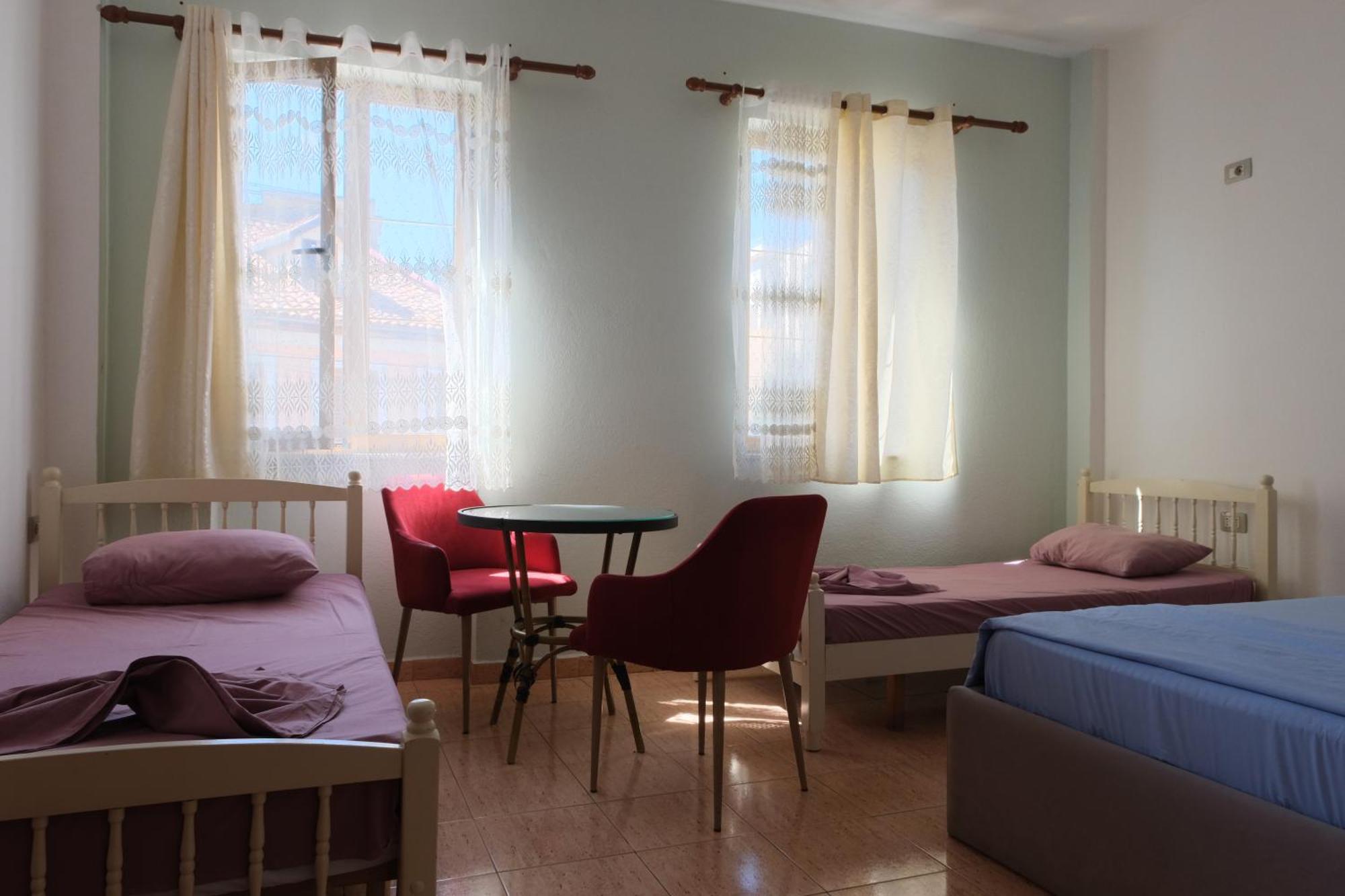 My Hostel - Privates And Dorms Shkodër 외부 사진