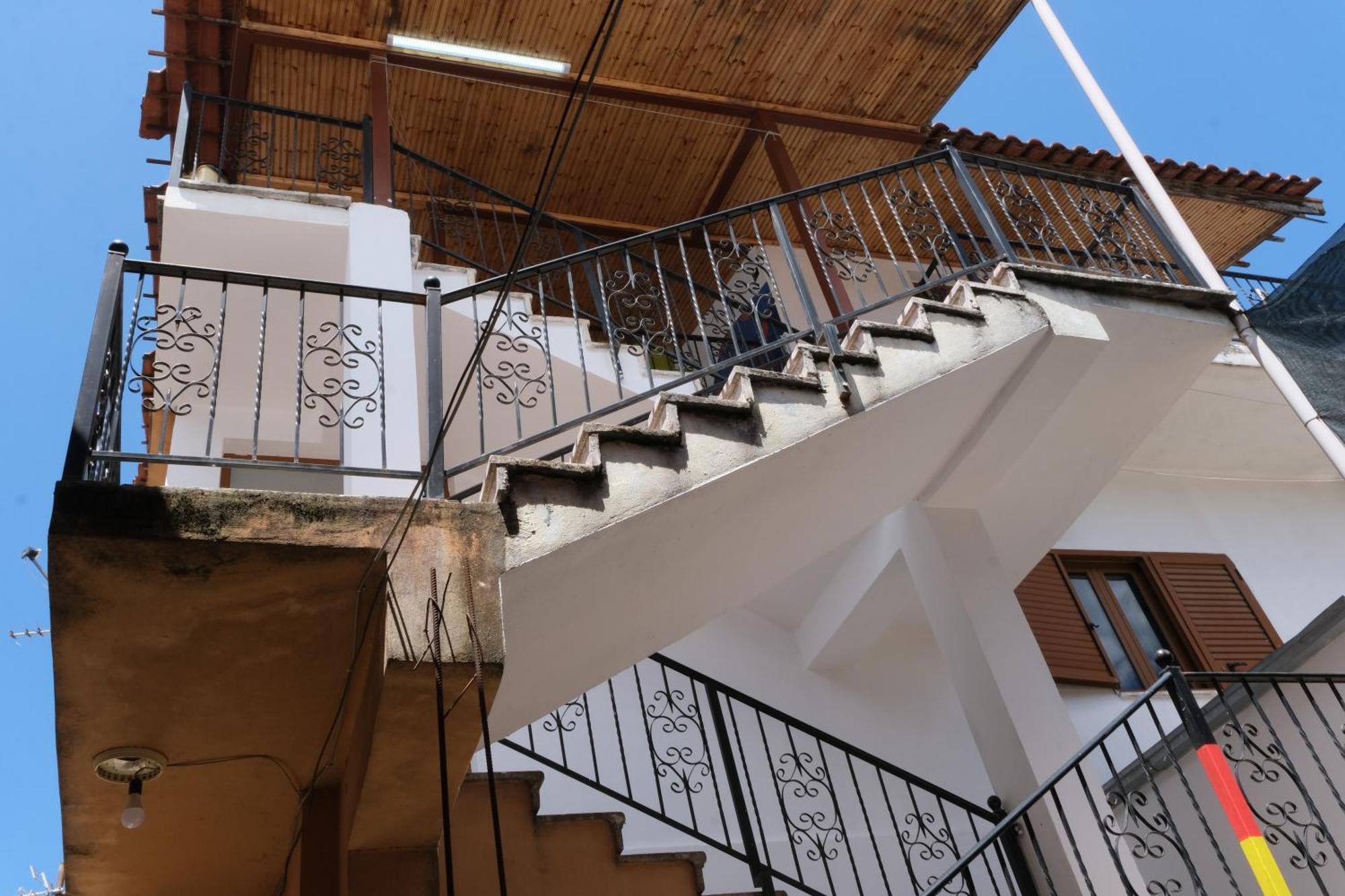 My Hostel - Privates And Dorms Shkodër 외부 사진