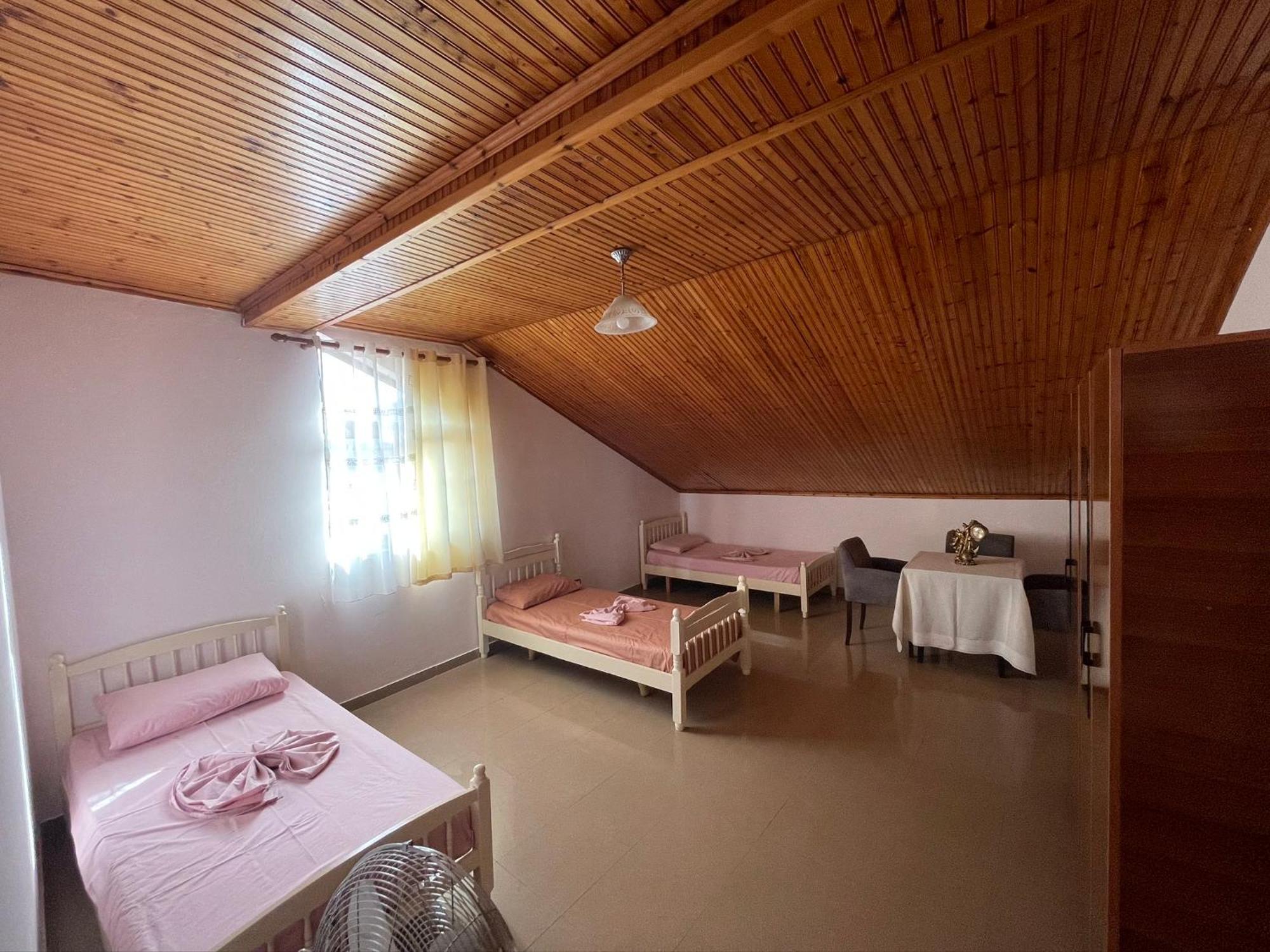 My Hostel - Privates And Dorms Shkodër 외부 사진